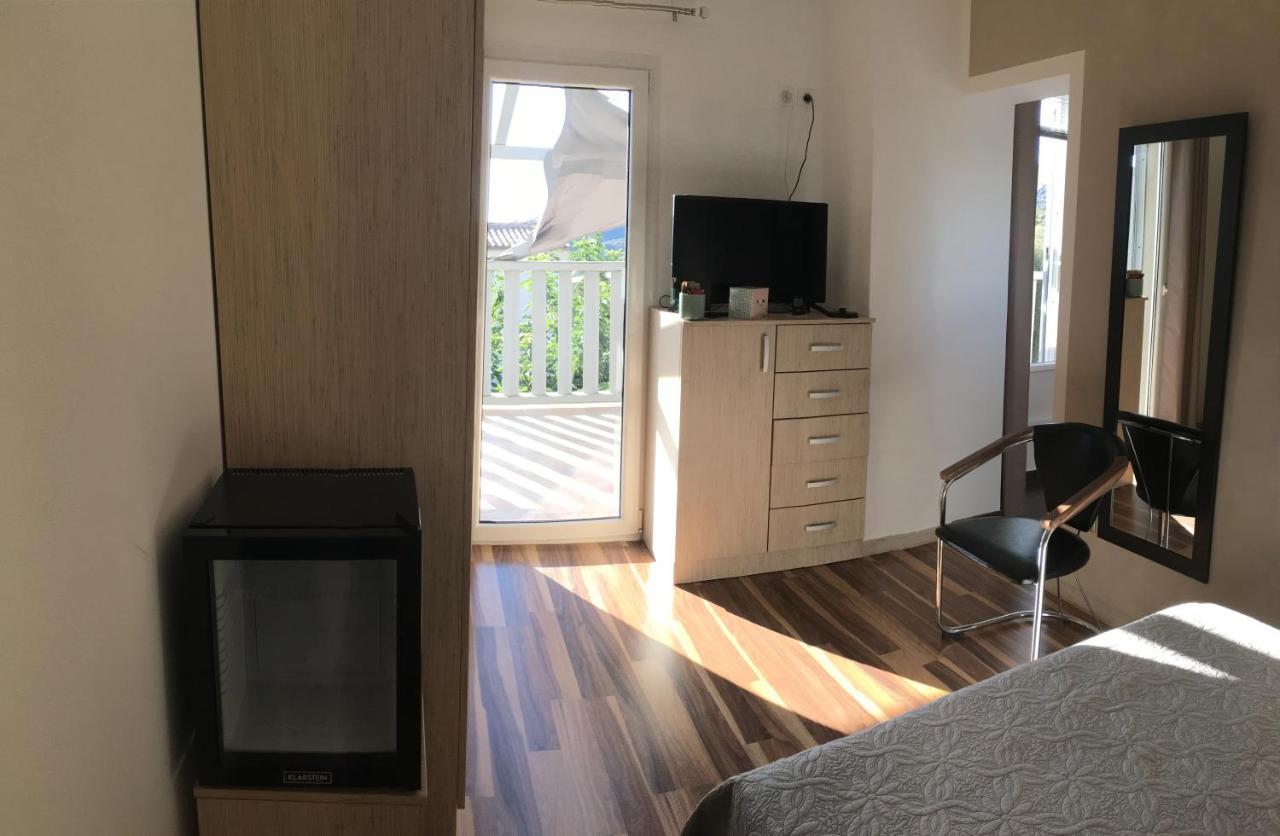 Casa Basgiu, Chambres Avec Balcon Et Table D'Hotes Zilia Exterior foto